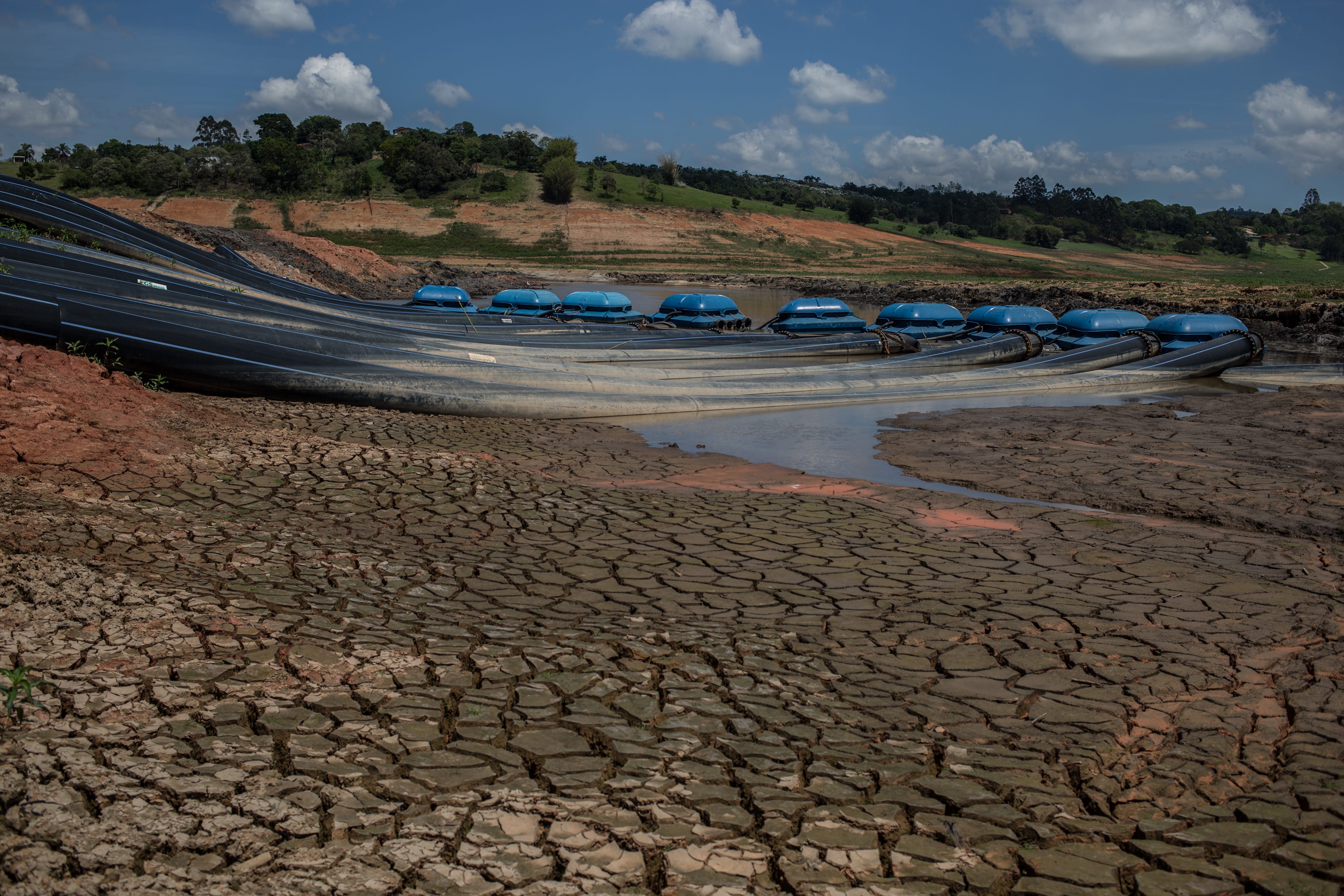 Imagem sobre escassez hídrica